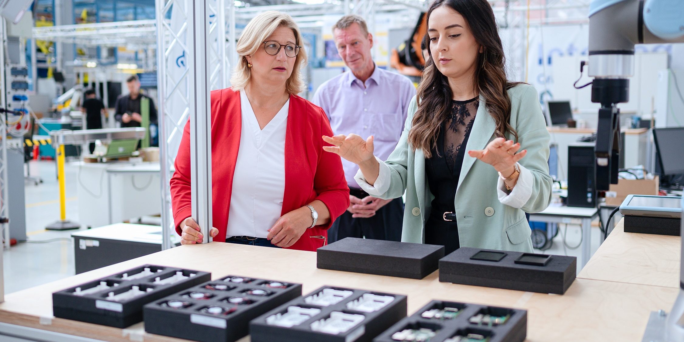 Besuch der Robotix-Academy – ZeMA // Foto: Saarland/Oliver Dietze